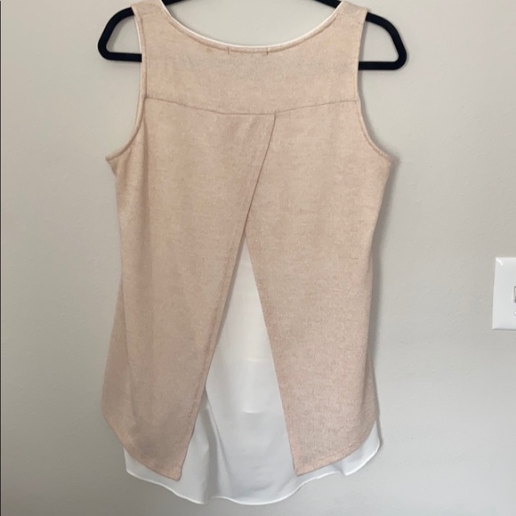 Cute tank blouse like top - Picture 2 of 2
